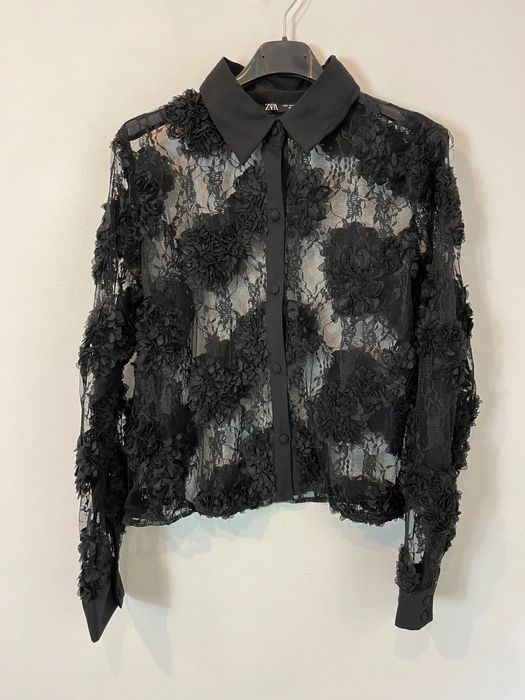 Продавам красив комплект – блуза и лук.