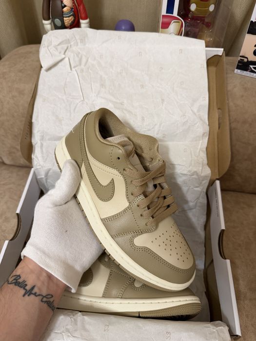Оригинальные Wmns Air Jordan 1 Low “Rattan”
