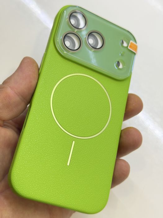 Калъф за iPhone 17 pro, нов.