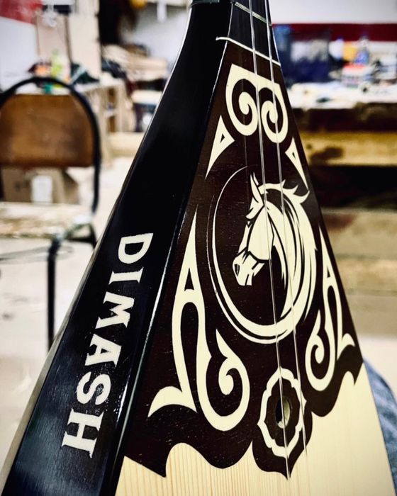 Домбыра шеберханасы