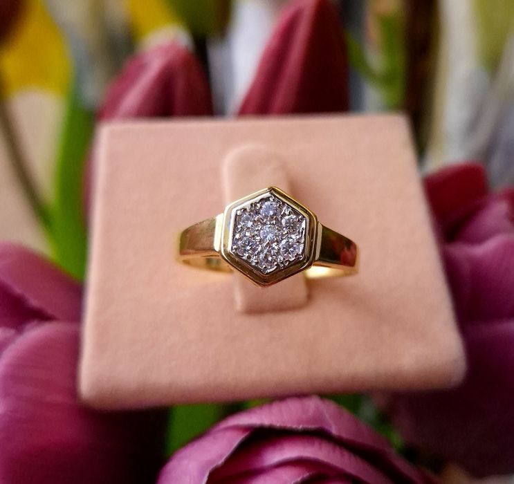 Inel din aur de 18K cu diamante naturale