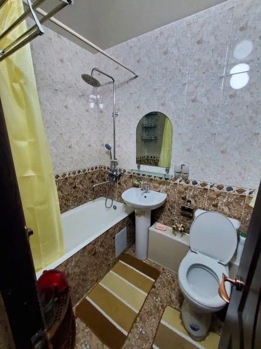 Мирзо Улуғбек тумани, Буюк Ипак Йўли метро яқинида 1 хонали квартира