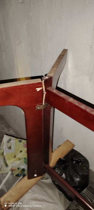 Продаются гостиный стол.