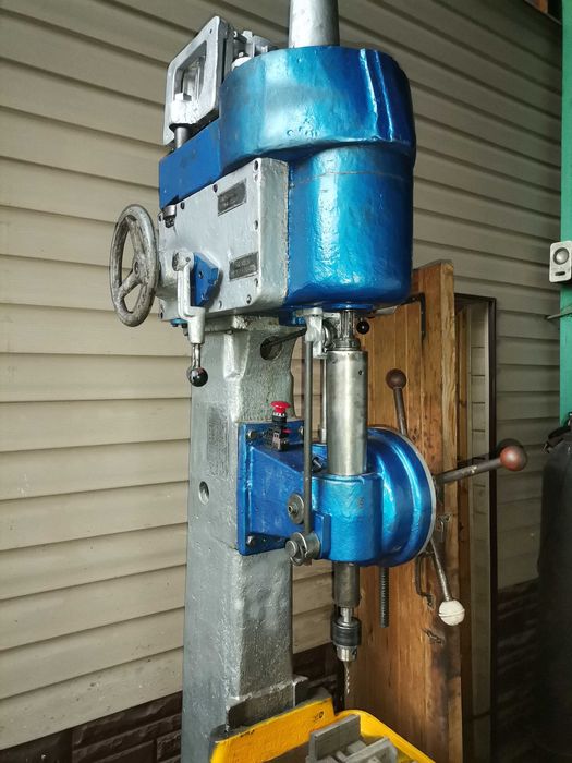 Сверлильный станок напольный