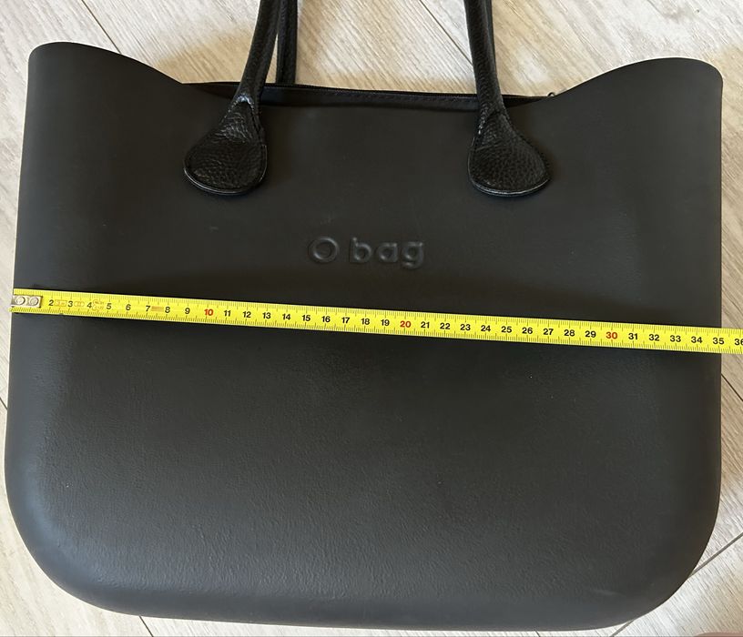 Чирна чанта на O bag