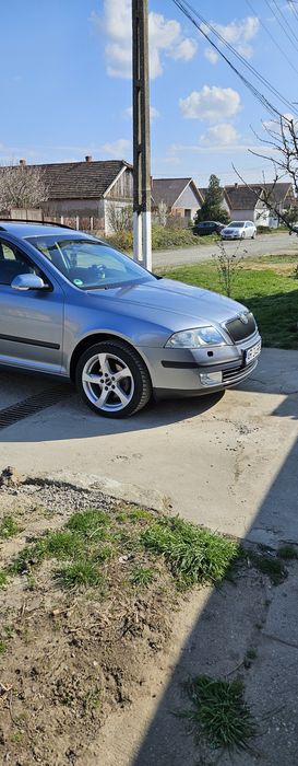 Vind urgent skoda octavia 2 din 2006cu akte în regula