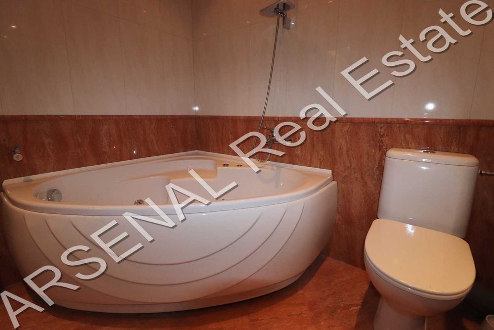 Дава се под наем Четиристаен апартамент в София, Дианабад - 195 кв.м за 900 € - Снимка #8