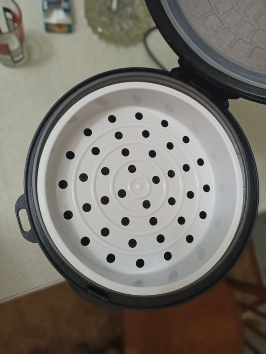 Продам мультиварку.