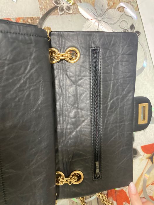 geanta chanel vintage 2009-2010
2.55 leather crossbody bag