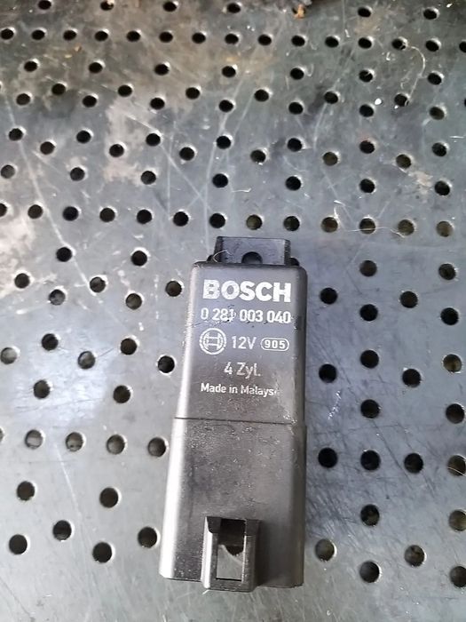 Releu bujii 2.0 crd dodge journey 0281003040 05033351aa