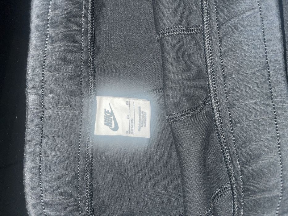 Pantaloni scurti Nike tech
