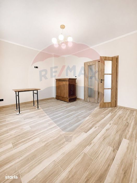 Apartament 3 camere în vilă -Ideal birouri, cabinet Popa Nan