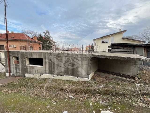 Парцел в с. Брестник! 24699