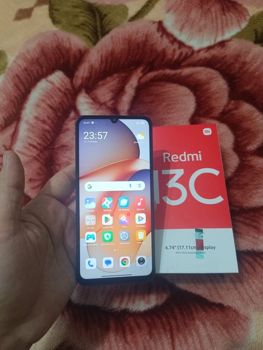 Xiaomi Redmi 13C 8+8/256GB Black Igravoy Karobka Holati Yaxshi Otlicni