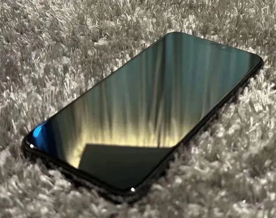 Iphone 11 PRO MAX - 256GB КАТО НОВ!