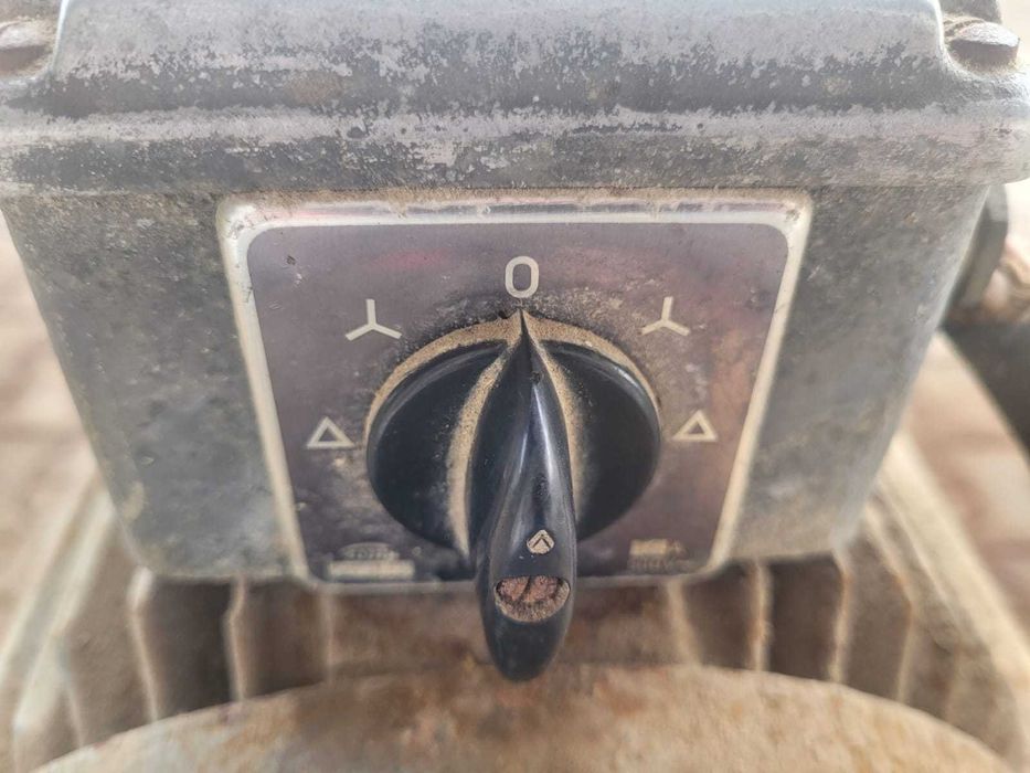 Mixer gunoi electric