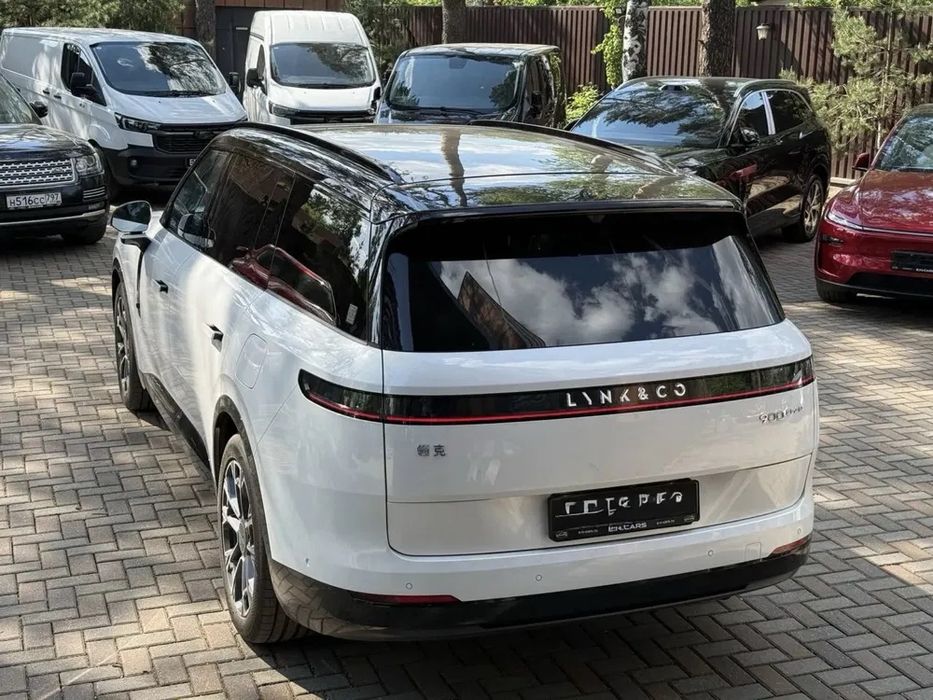 Lynk & Co 900 2.0 турбо с русификацией