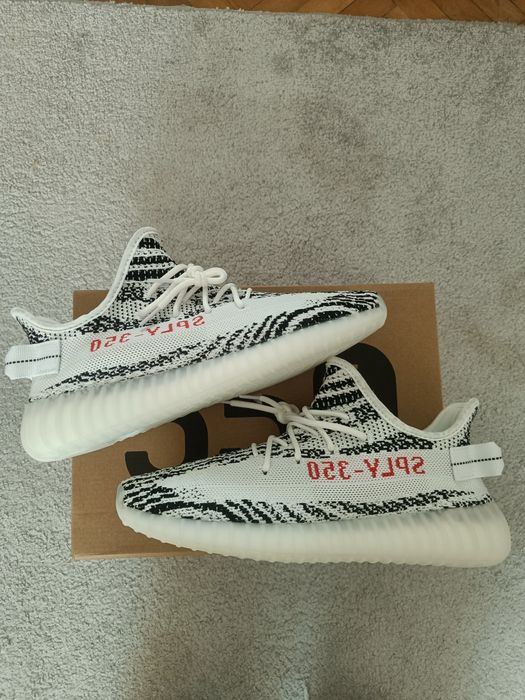Yeezy 350  Zebra