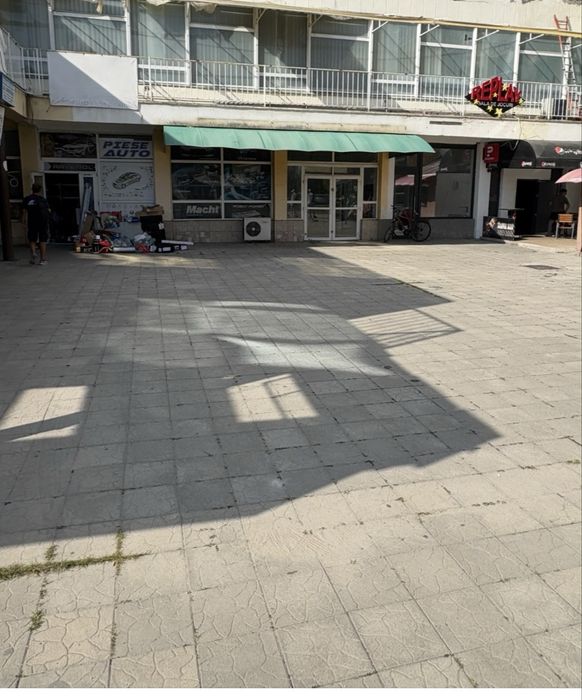 De inchiriat spatiu