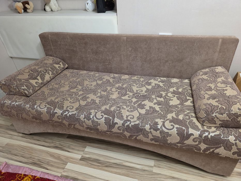 Продам диван в отличном состоянии