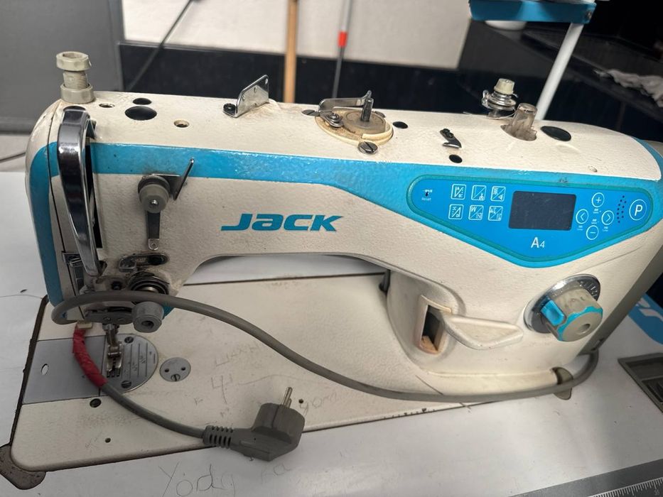 Togri chok jack A4 srochna sotiladi