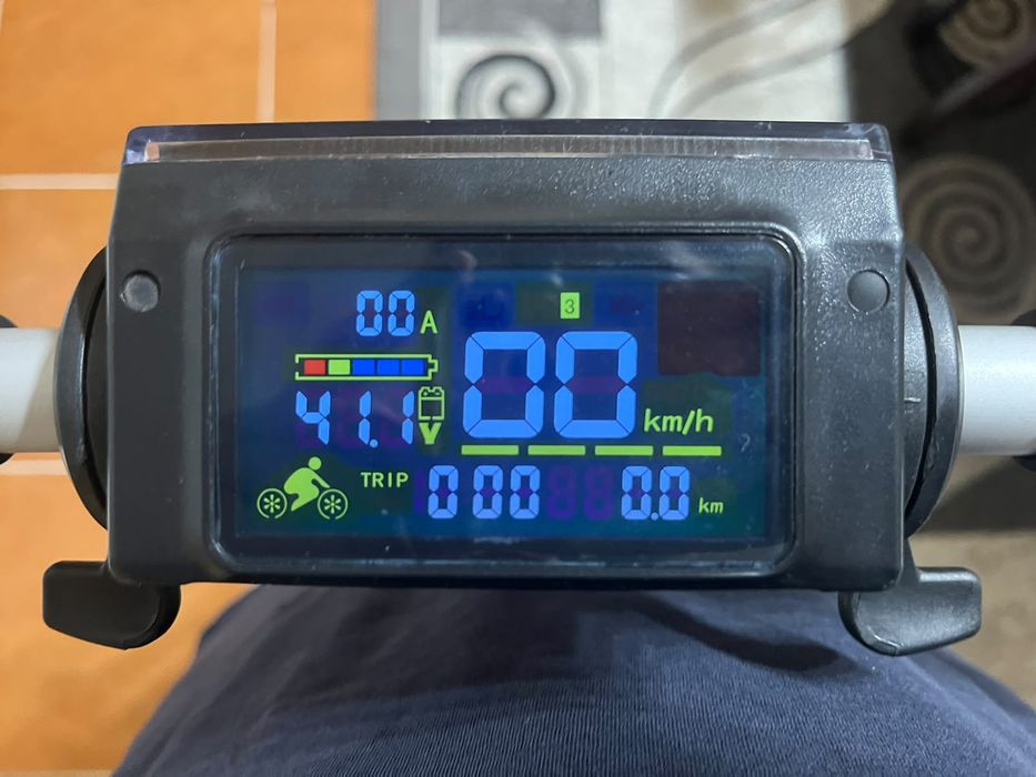 Продаю самокат Kugoo s3 Pro