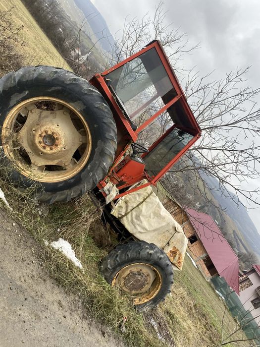 Vand tractor Fiat 880