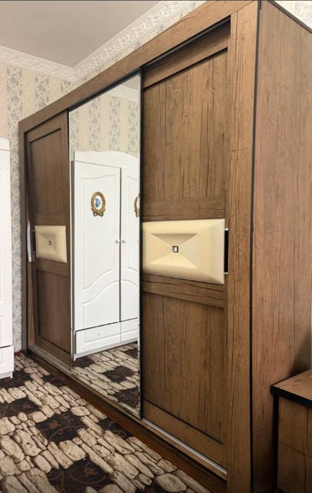 Продается спальный гарнитур в нормальном состоянии