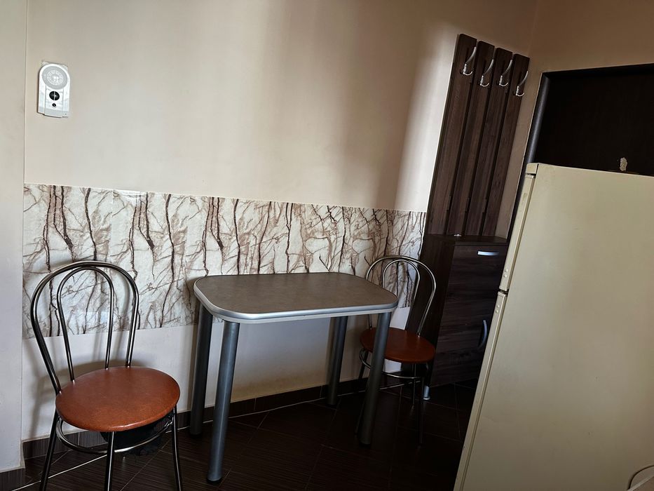 Inchiriez apartament