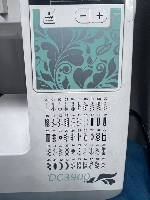 Продам машинку janome для пуговиц