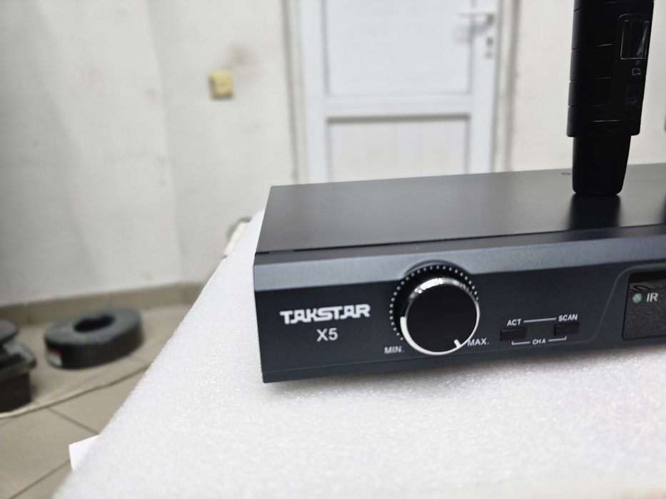 TAKSTAR радиомикрофон