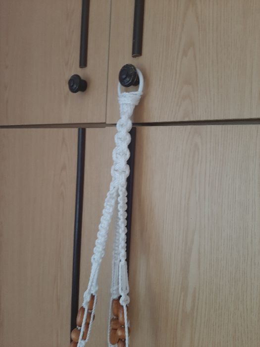 Ръчно плетена висулка за саксии