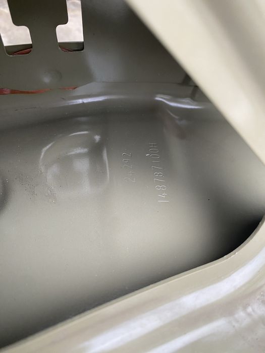 Оригинален панел Tesla Y