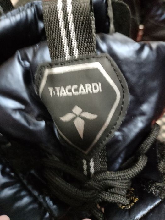 Продам дутыши срочно