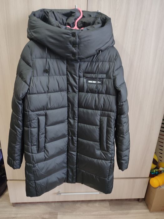 Продам пуховик зимний