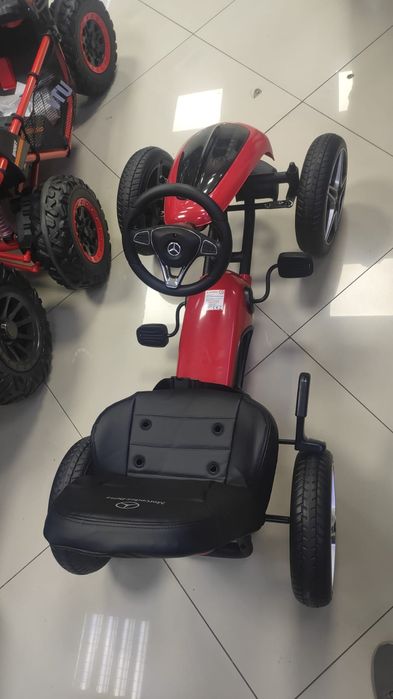 Продам ручную детскую машину