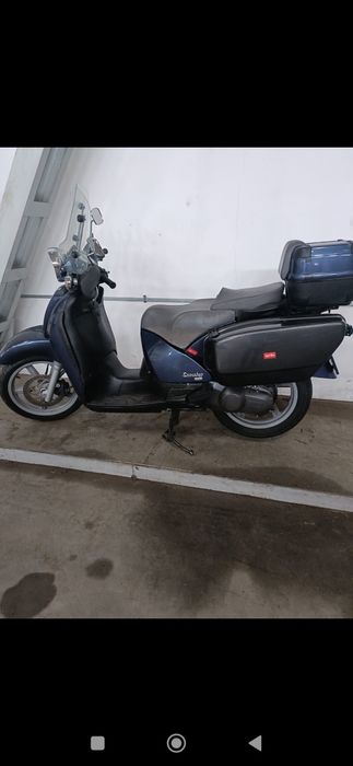 Aprilia scarabeo  200  cm3