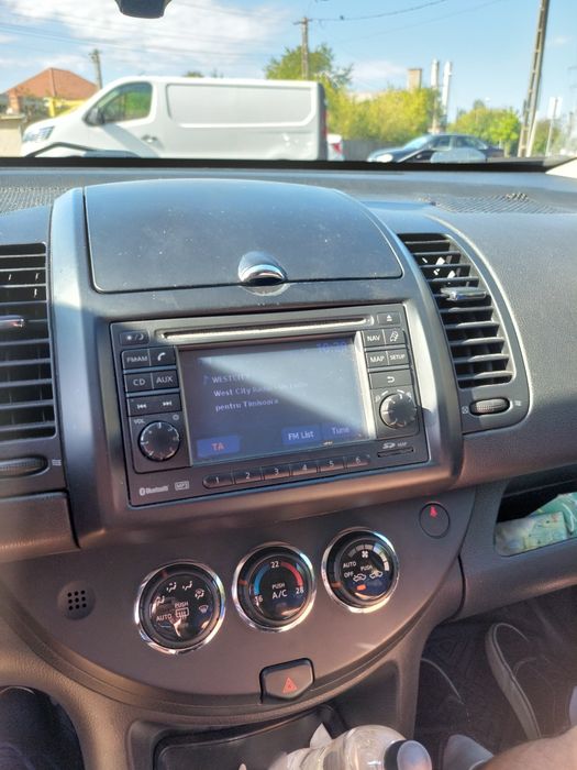 Vând Nissan note benzină
