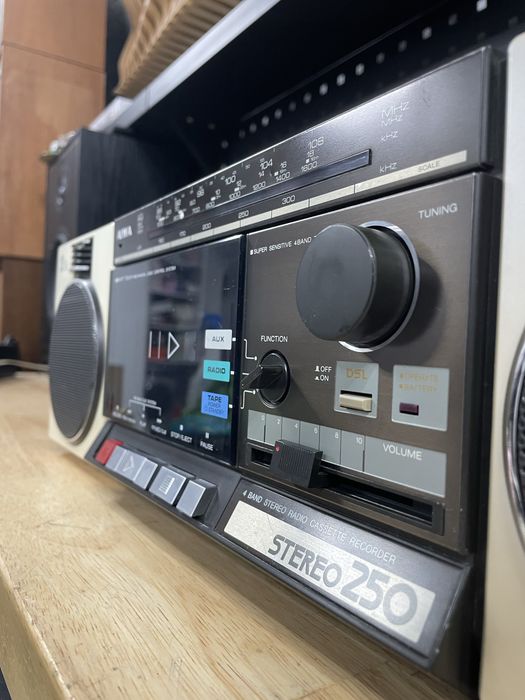 Radio casetofon boombox aiwa stereo 250