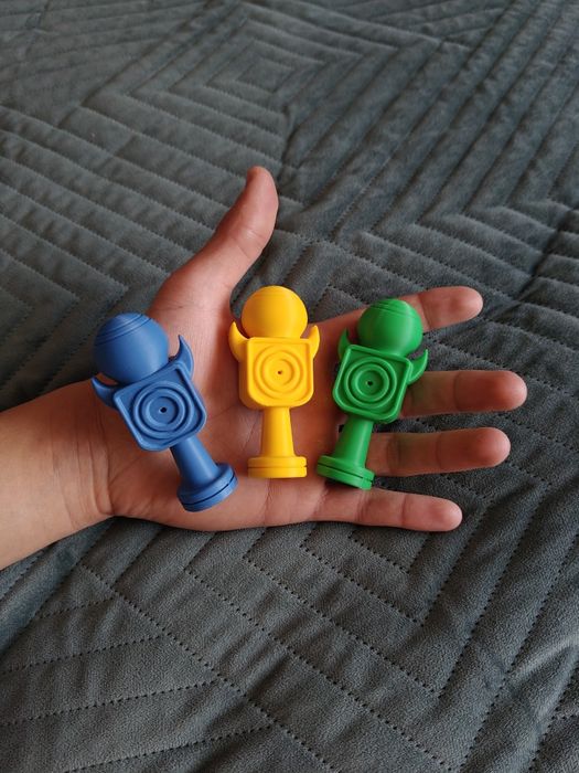 Geeker Kendama *CULORI MULTIPLE*