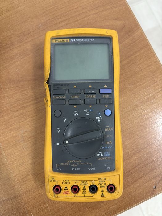 Fluke 789 измерительный прибор