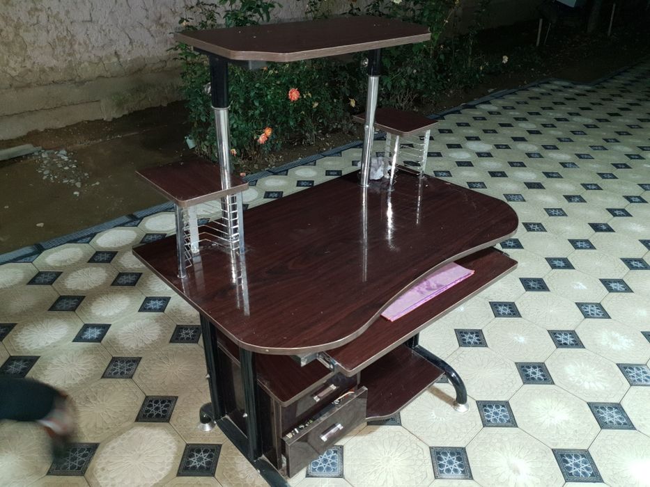 Компьютерный столик