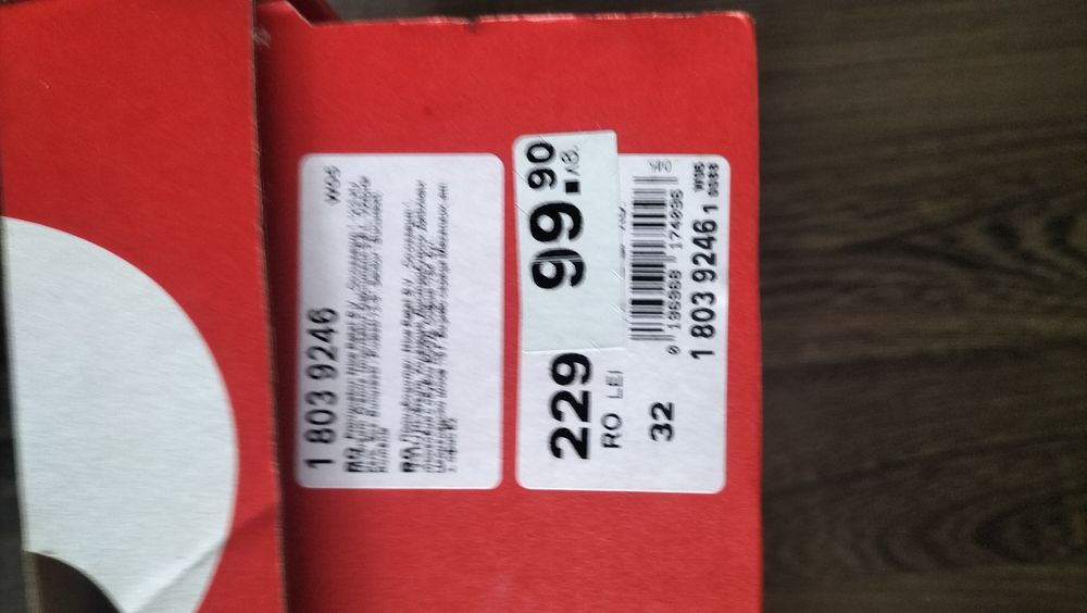 Обувки nike 32 номер
