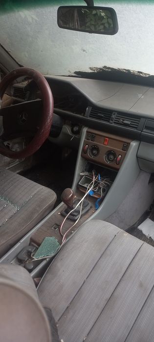 Мерседес 124 на запчасти