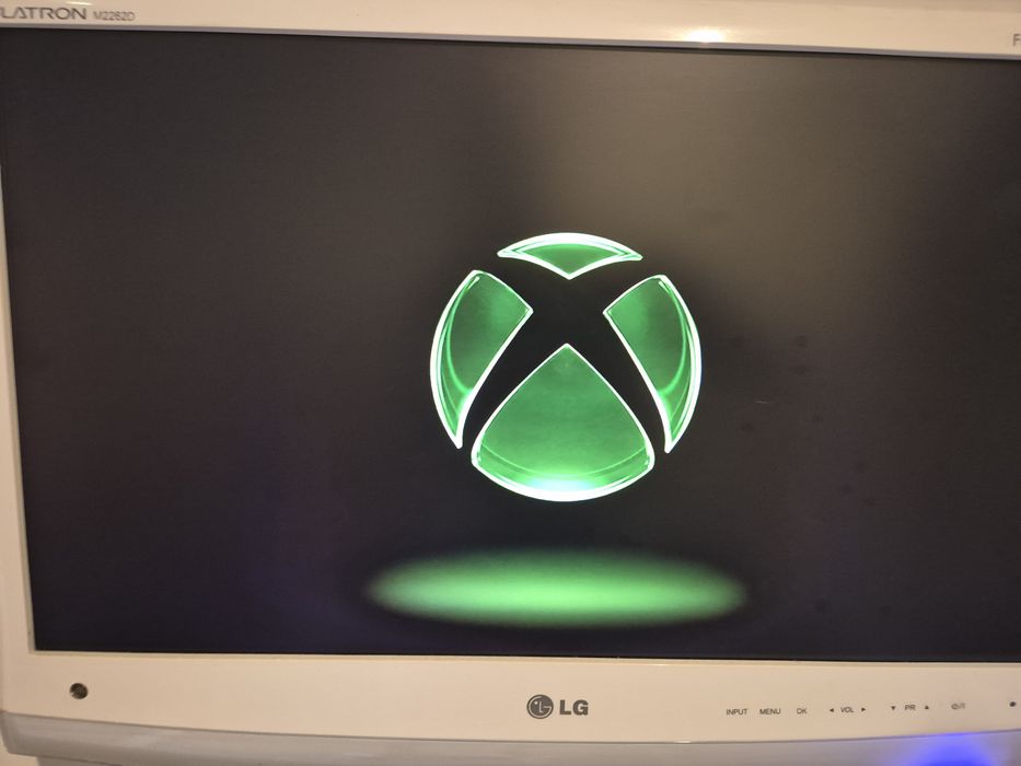 XBOX one S, complet 1Tb în cutia originală