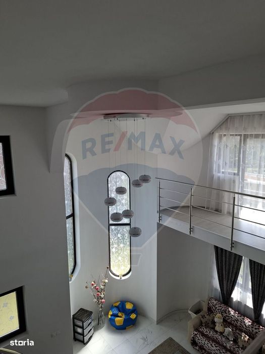 Casă / Vilă cu 5 camere de vânzare