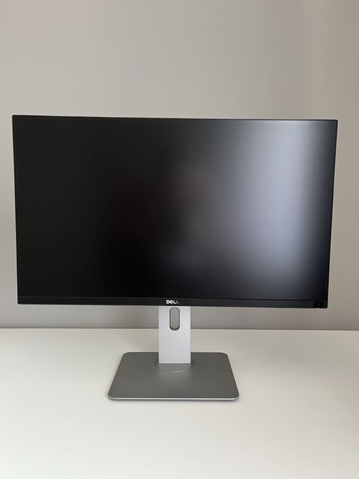 Dell UltraSharp U2417H 24” IPS Full HD | Reglabil | HDMI + DisplayPort | Stare impecabilă