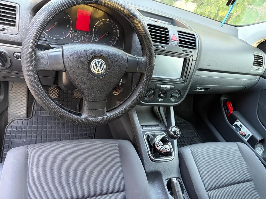 Volkswagen Golf diesel, 1.650 € — imagine 4