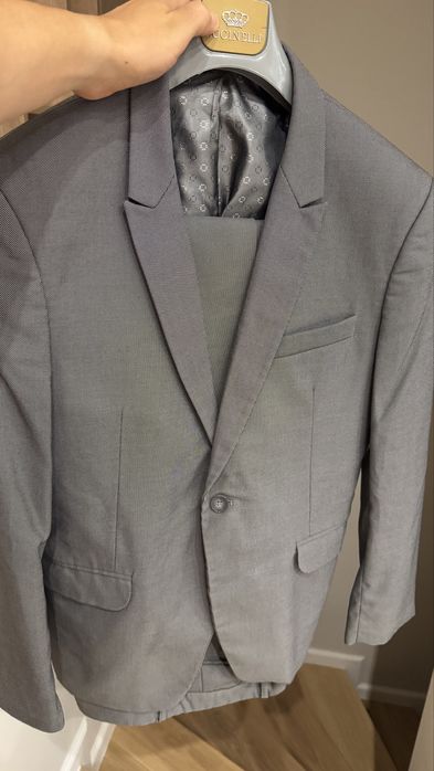 Vand costum marime 50