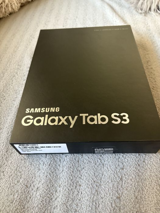 Таблет Samsung Galaxy Tab S3